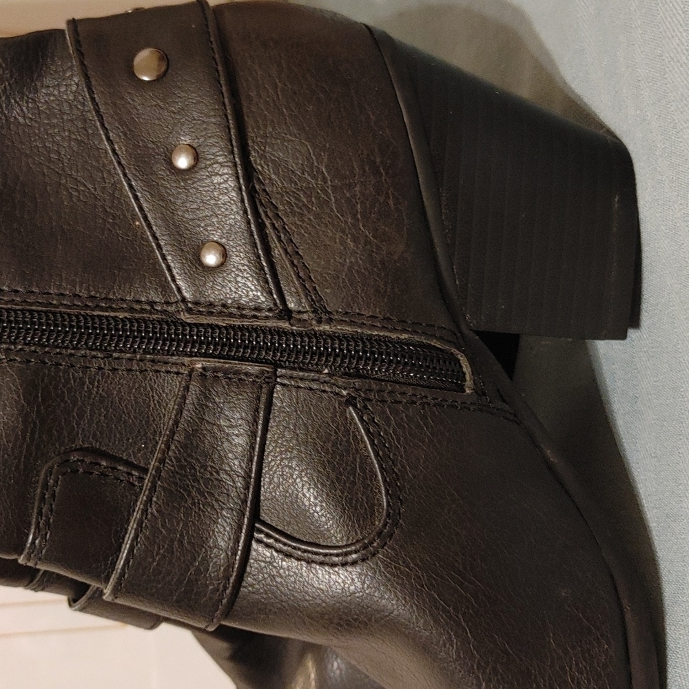 Creativity Boots - image 8